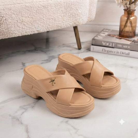 Wedge Cross Strap