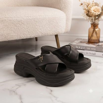 Wedge Cross Strap