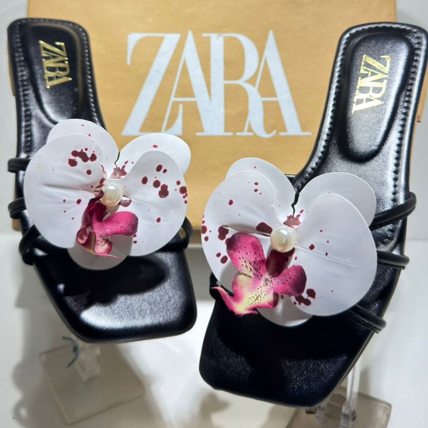 ZARA Black Flats with White & Pink Orchid Flower Detail – Elegant Summer Footwear