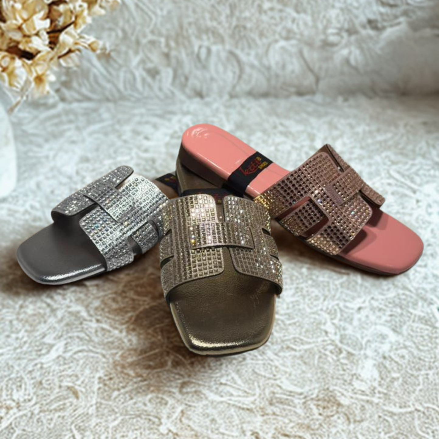Elegant Women's Slip-On Sandals with Rhinestone Detailing – Comfortable & Stylish Summer Footwear