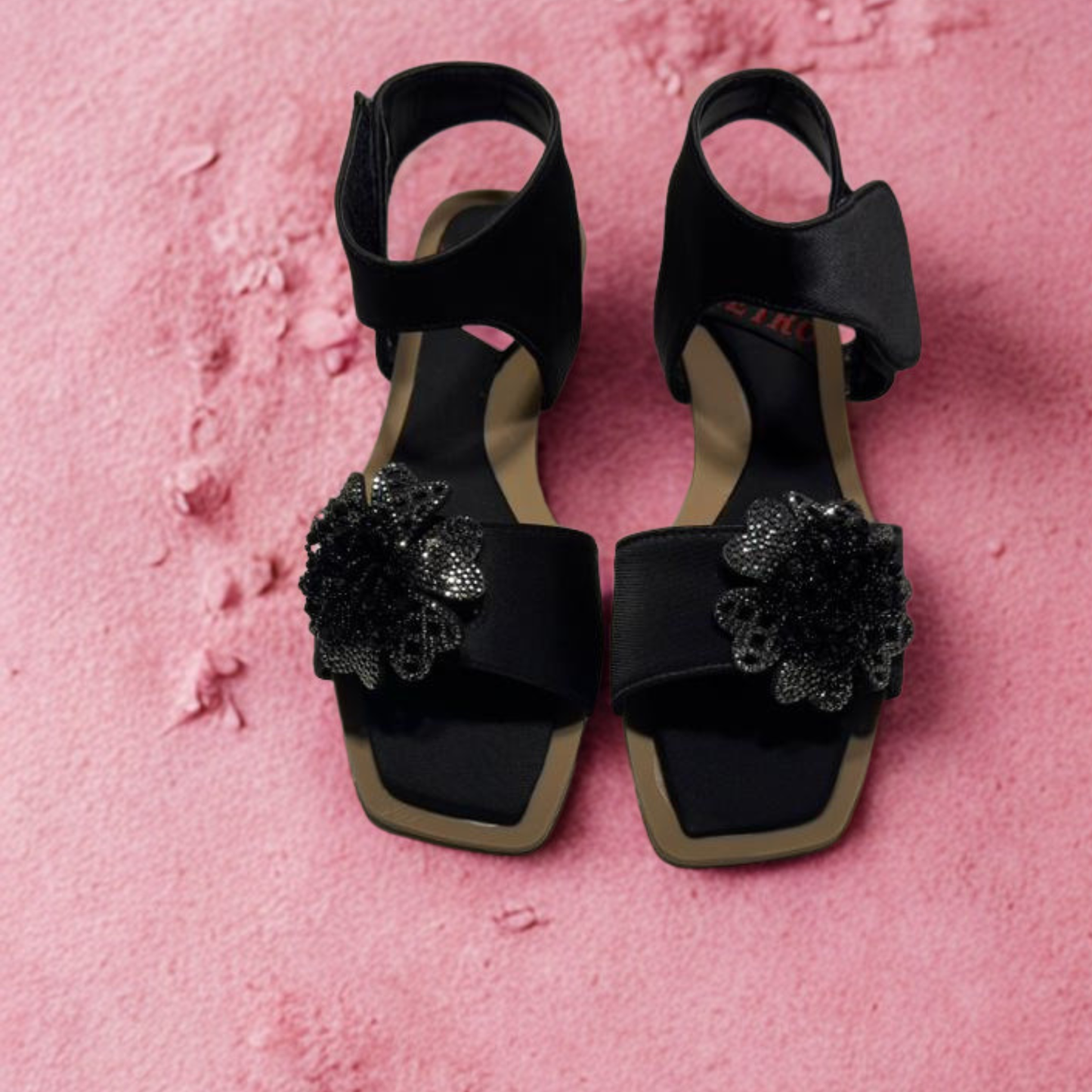 Brown Ankle Strap Sandals with Floral Embellishment – Elegant Women’s Casual Footwear